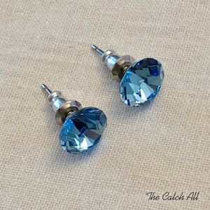 NWT Genuine Blue Crystal Round Stud Earrings